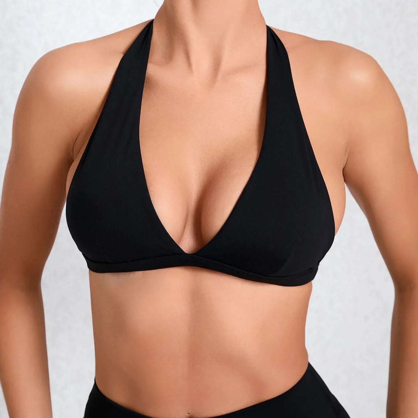V-Neck Sports Bra – Halter Backless Activewear