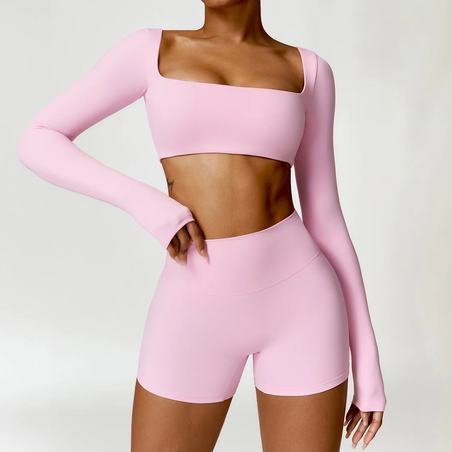 Women’s Sports Set – Quick-Dry Top & Leggings / Top & Shorts
