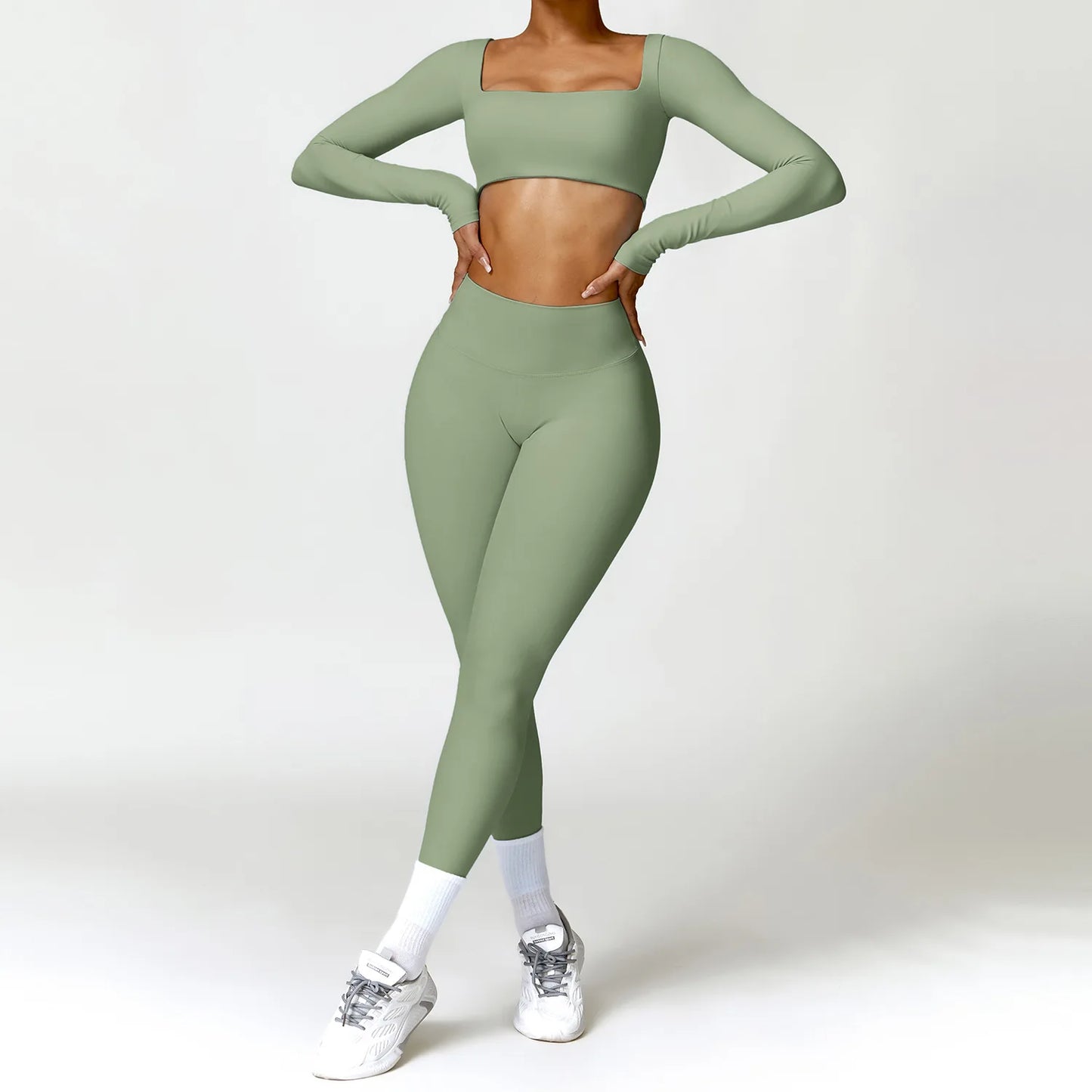 Women’s Sports Set – Quick-Dry Top & Leggings / Top & Shorts